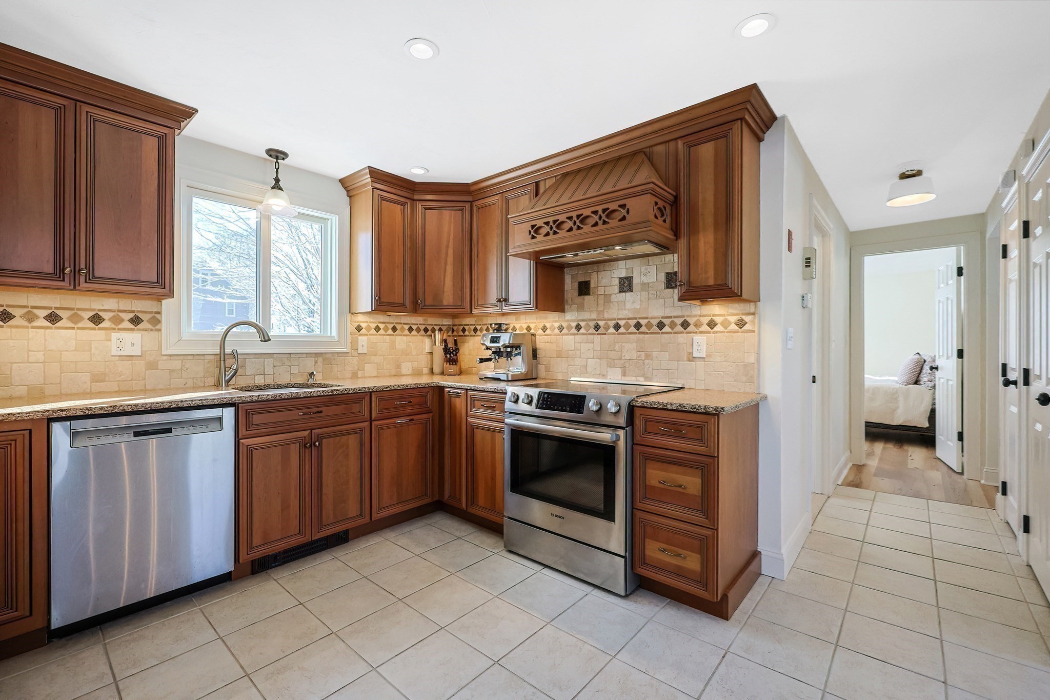 10 Eliab Latham Way, East Bridgewater, MA 02333 - Image 4