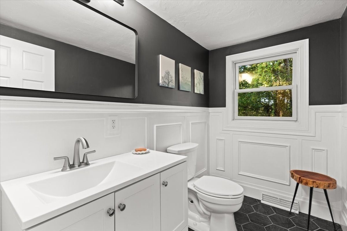 445 Plymouth St, Pembroke, MA 02359 - Image 15