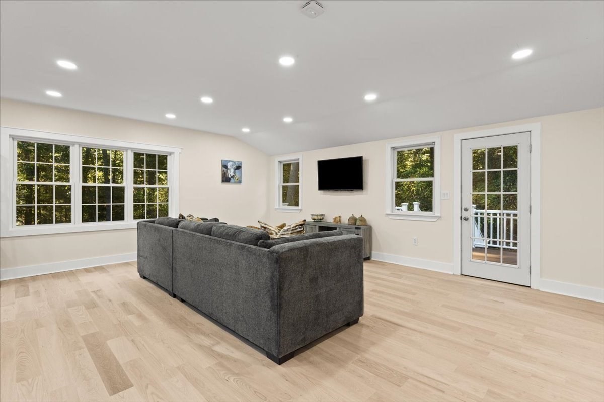 445 Plymouth St, Pembroke, MA 02359 - Image 8