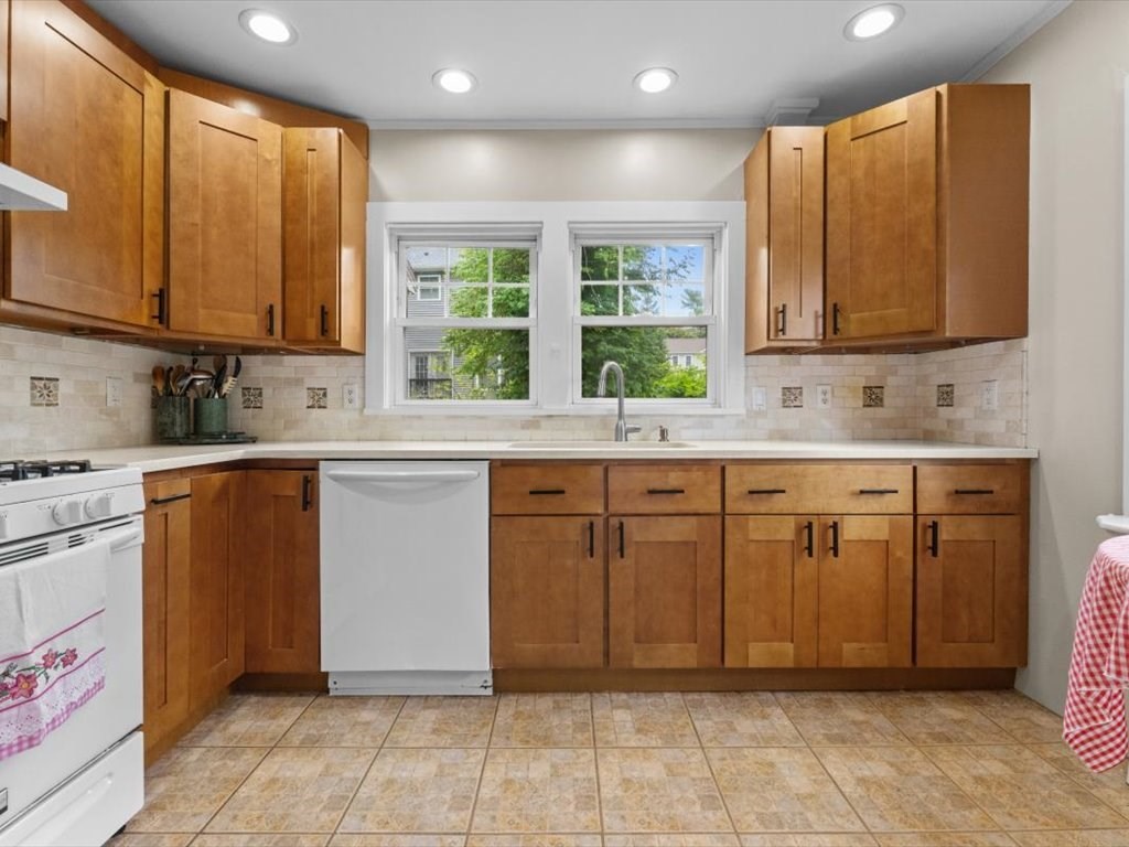 290 East Street, Westwood, MA 02090 - Image 9