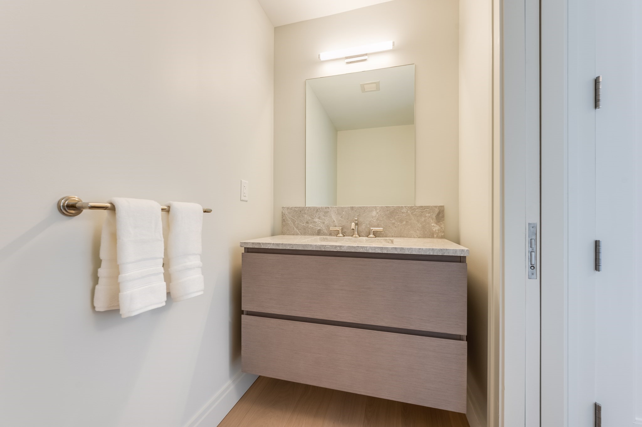 135 Seaport Blvd Unit PH3B, Seaport, Boston, MA 02210 - Image 17