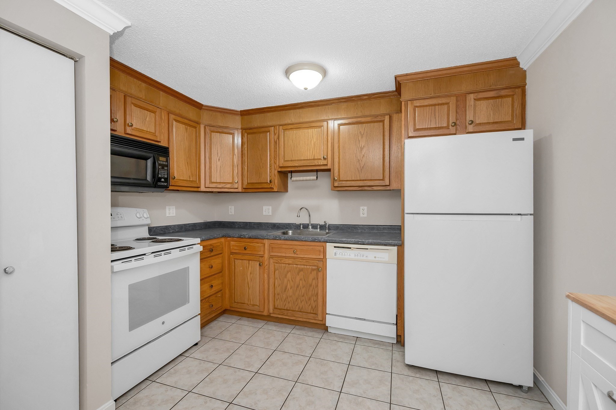 10 Abbey Rd Unit 108, Leominster, MA 01453 - Image 5