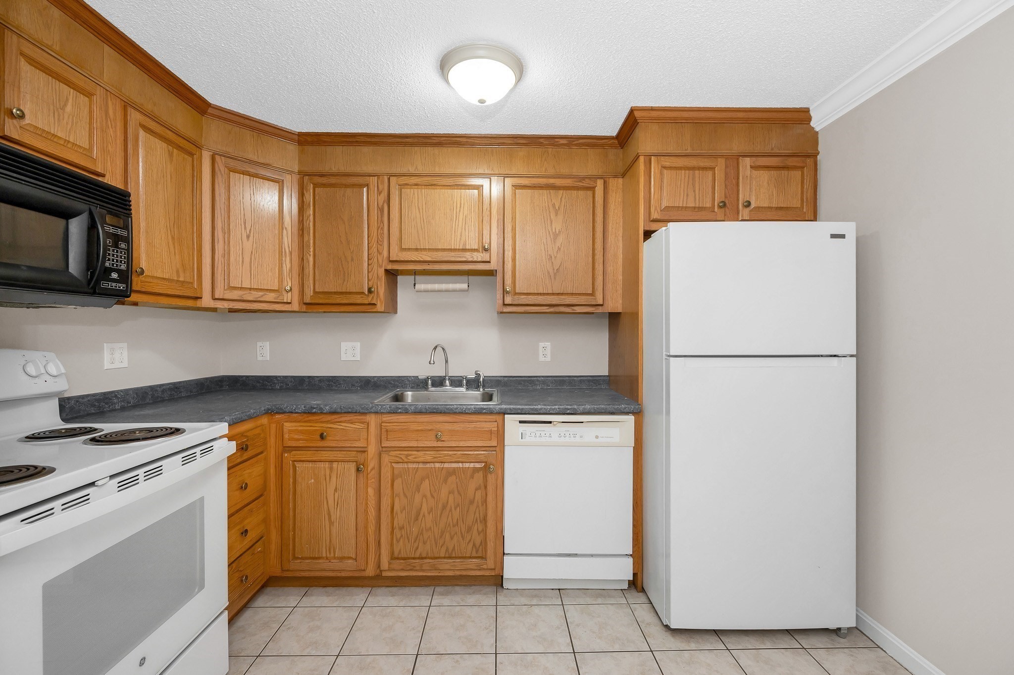 10 Abbey Rd Unit 108, Leominster, MA 01453 - Image 6