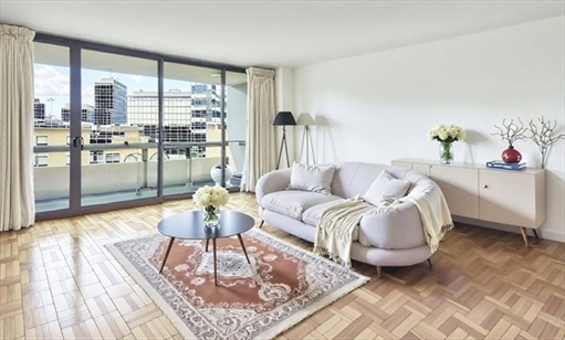 566 Commonwealth, Apt 706