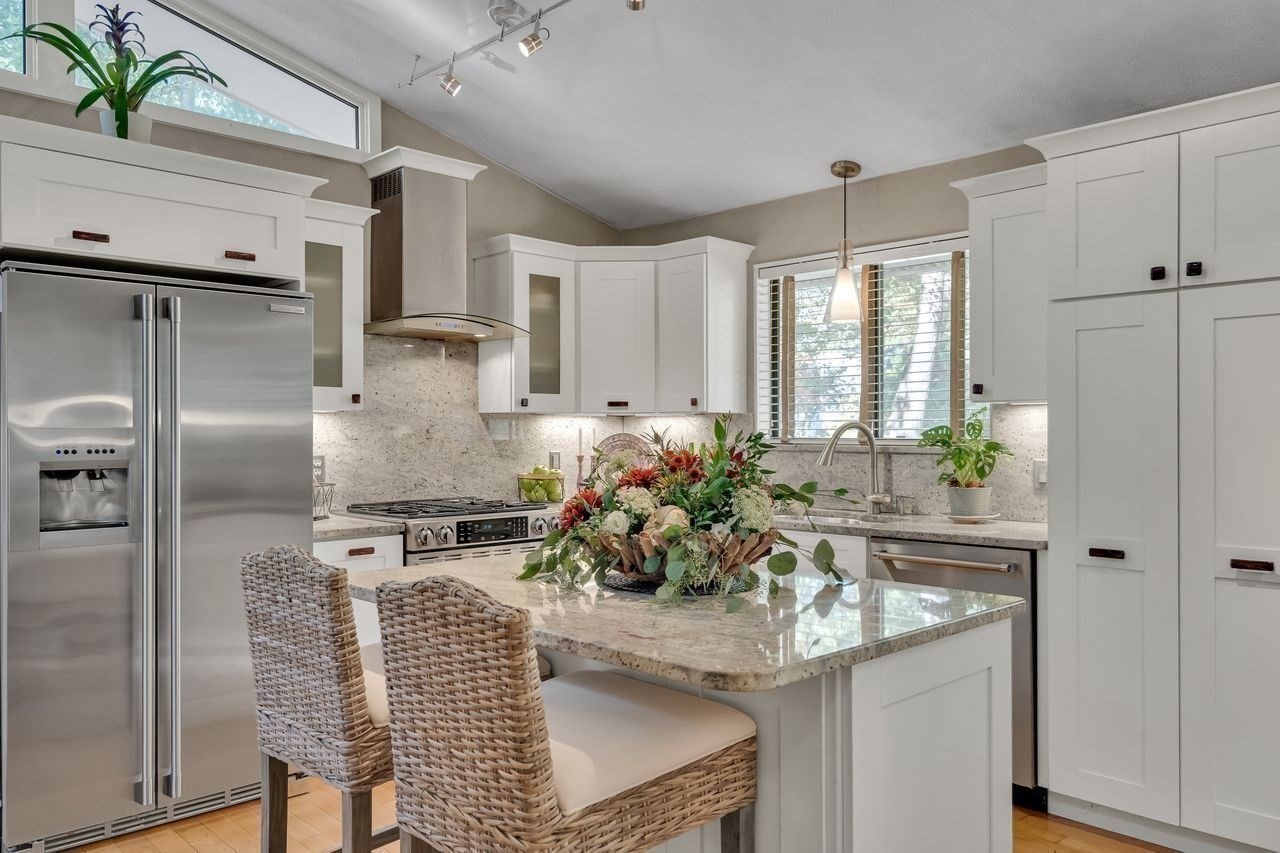 6 Westward Circle, North Reading, MA 01864