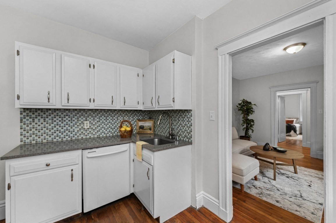 8 Kinross Rd Unit 2, Boston College, Boston, MA 02135 - Image 15