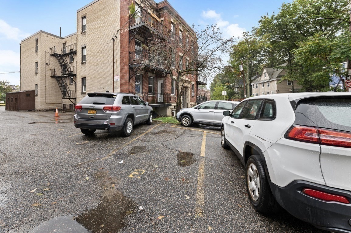 8 Kinross Rd Unit 2, Boston College, Boston, MA 02135 - Image 18