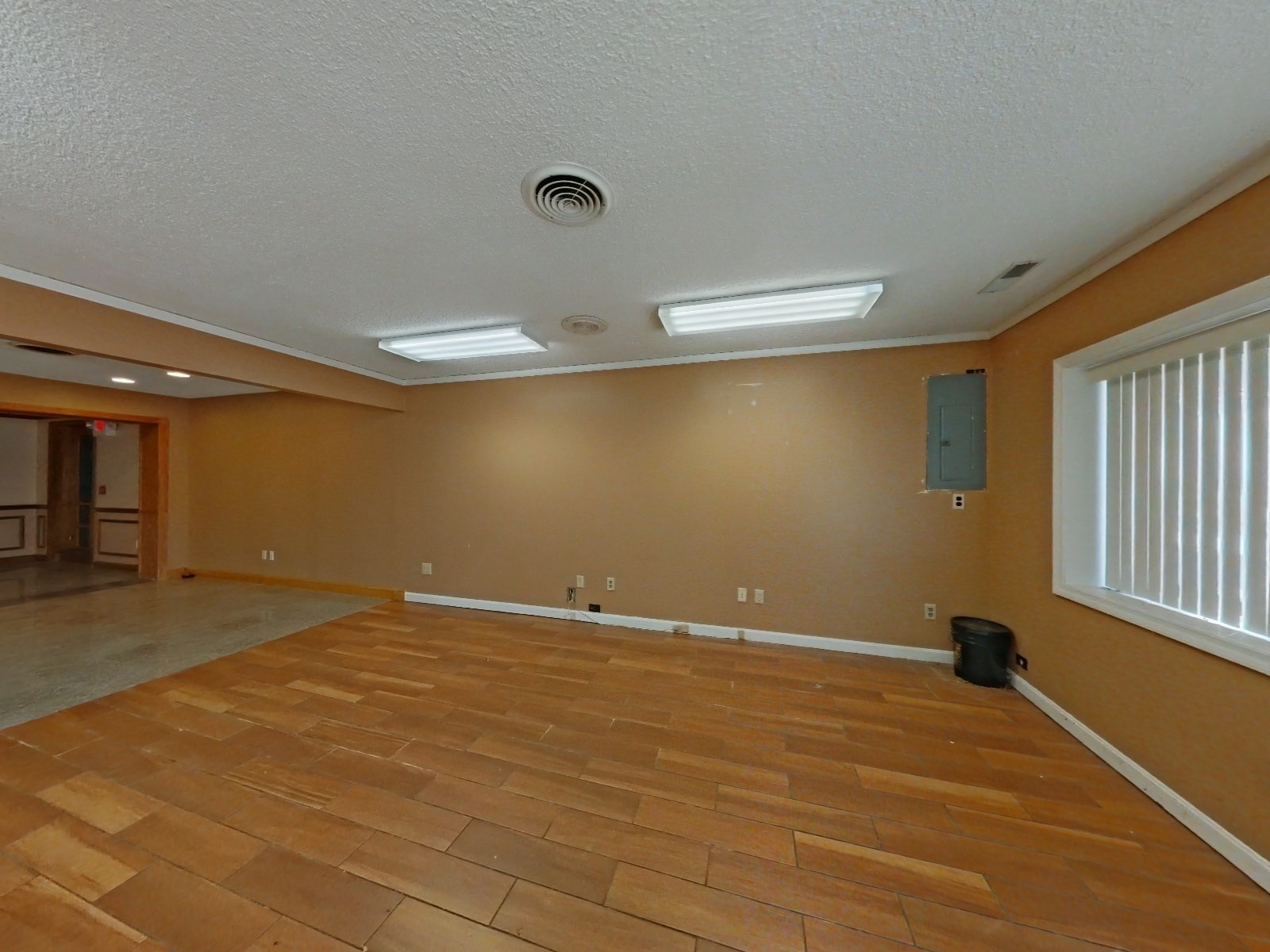 14 Dinley St, Dracut, MA 01826 - Image 4