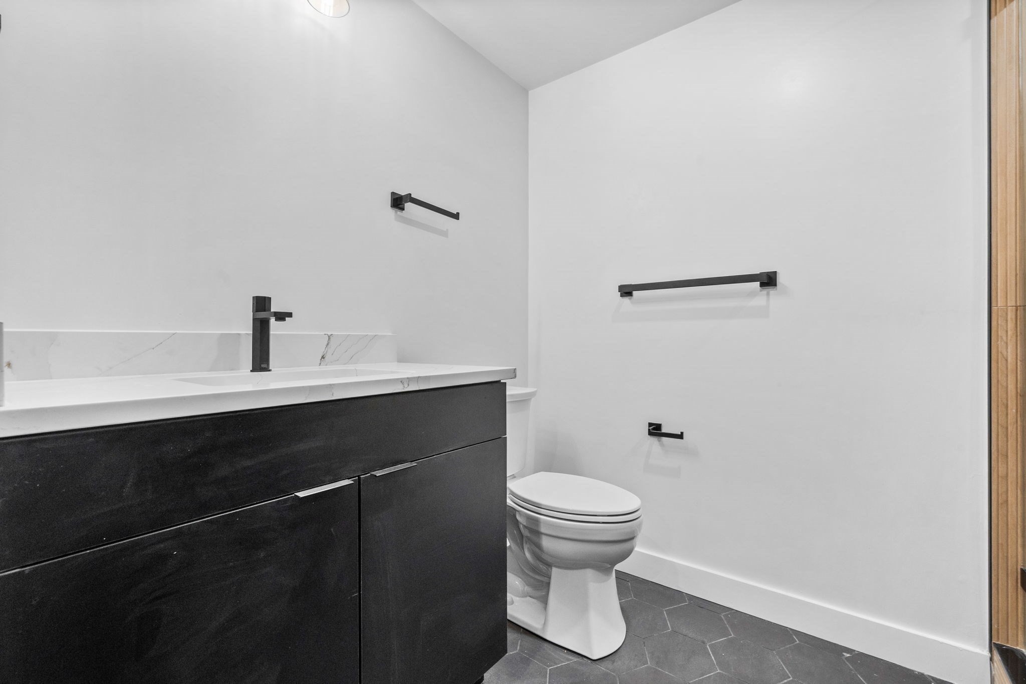 230 Everett Unit 101, East Boston, Boston, MA 02128 - Image 12