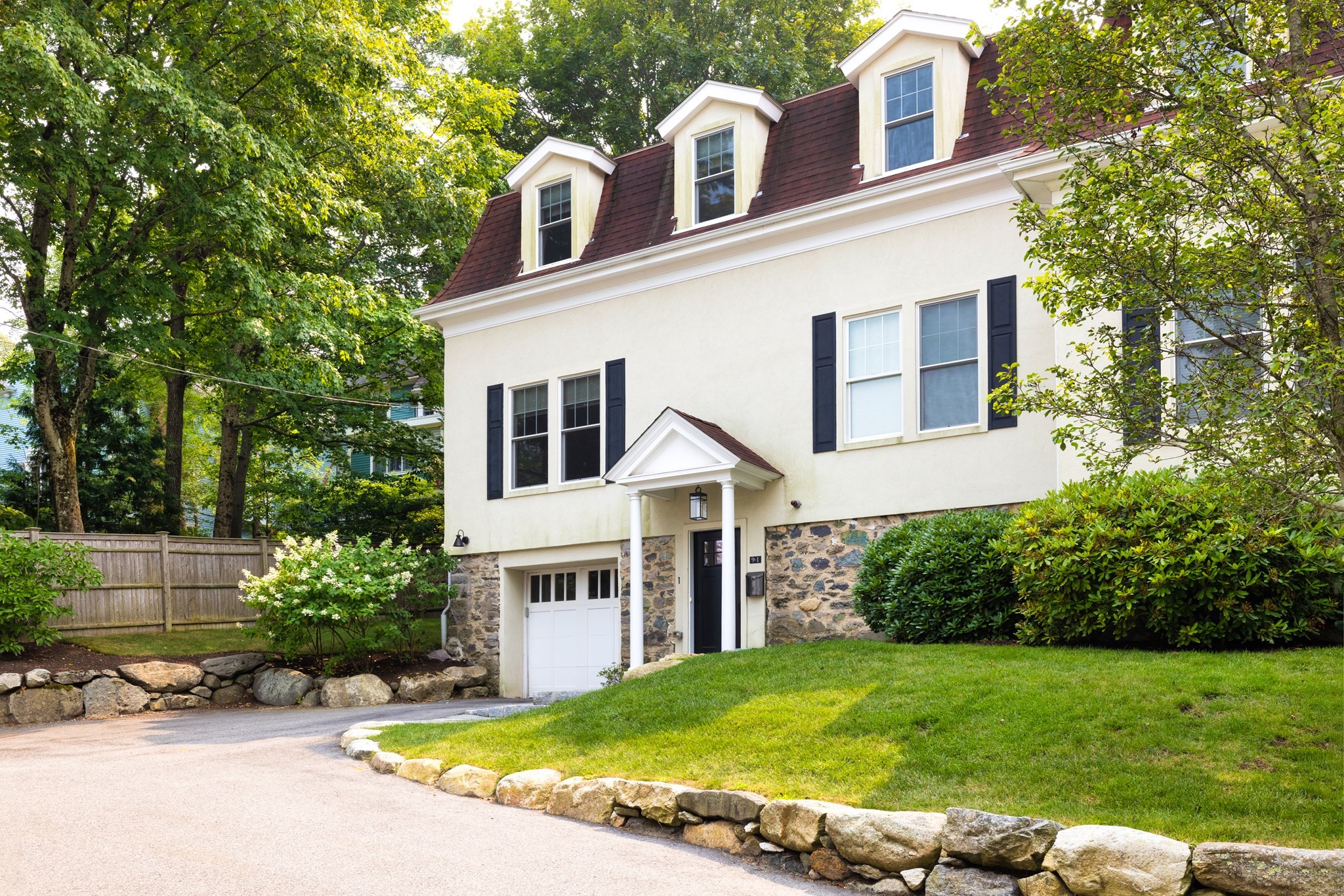 9 Ripley St Unit 1, Newton, MA 02459