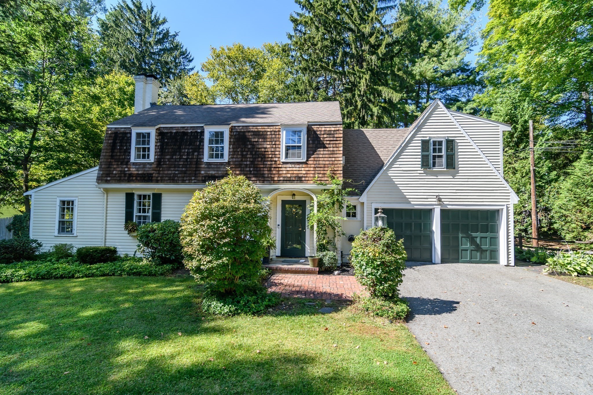 54 Colburn Rd, Wellesley, MA 02481