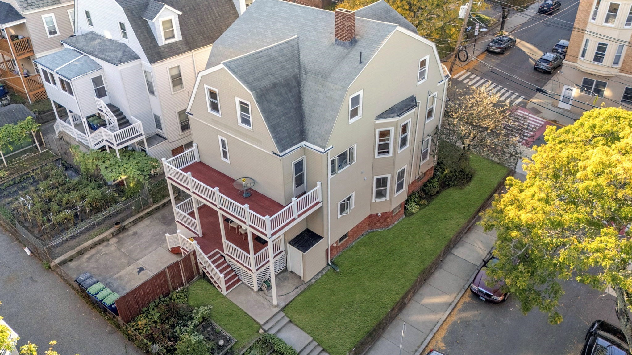 105 Central St, Somerville, MA 02143