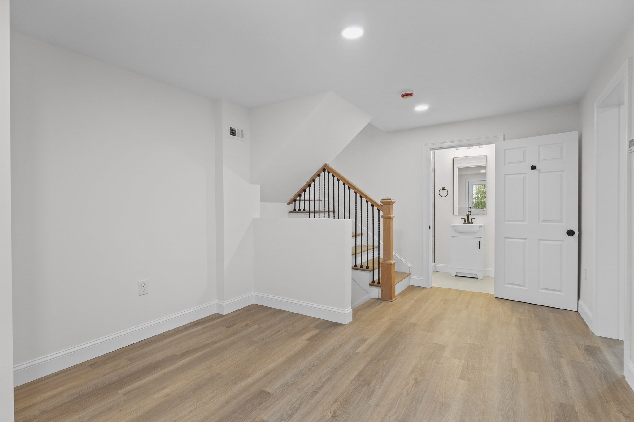 217 Central Street, Framingham, MA 01701 - Image 30