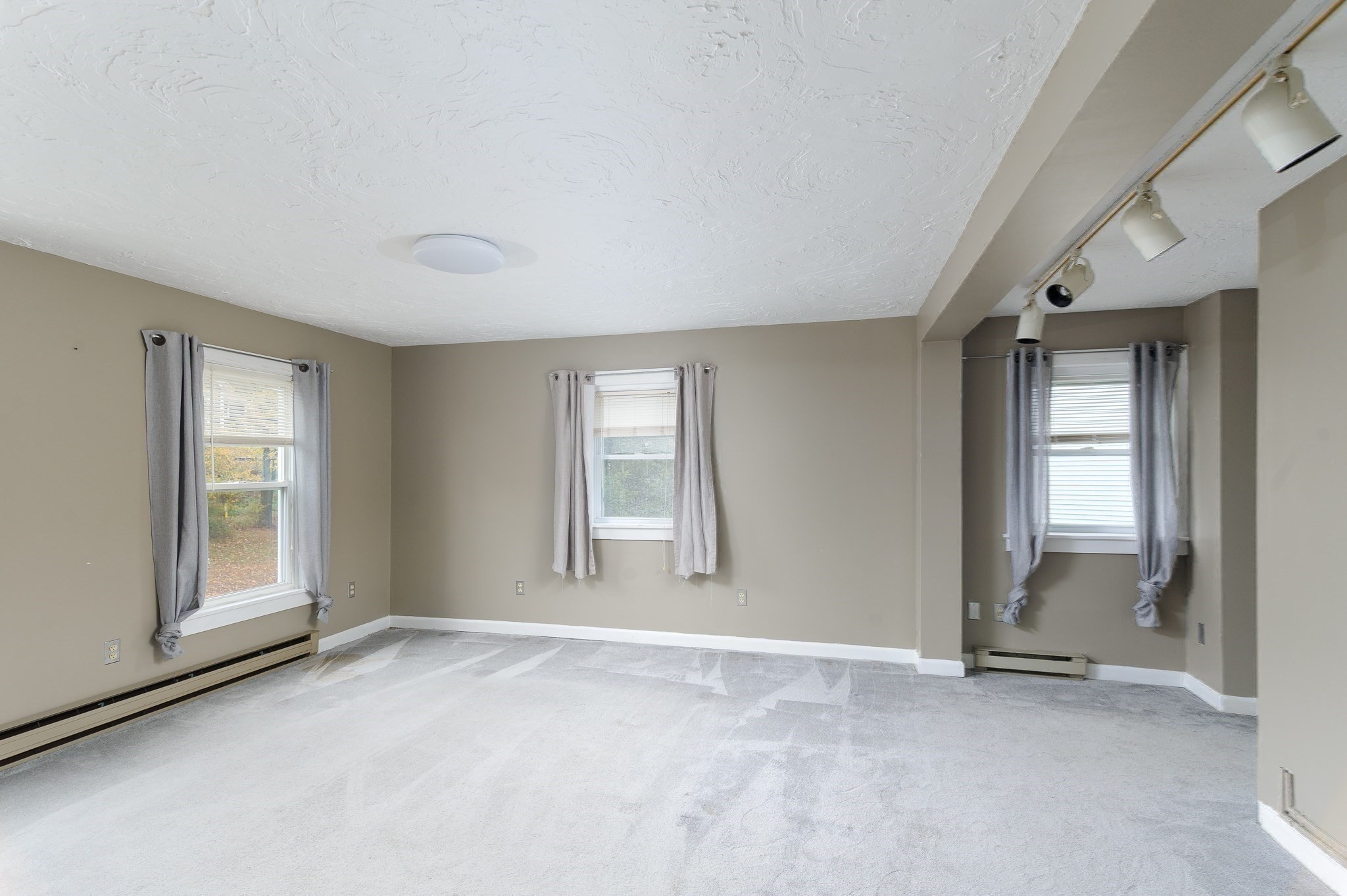 8 Elm St, North Brookfield, MA 01535 - Image 22