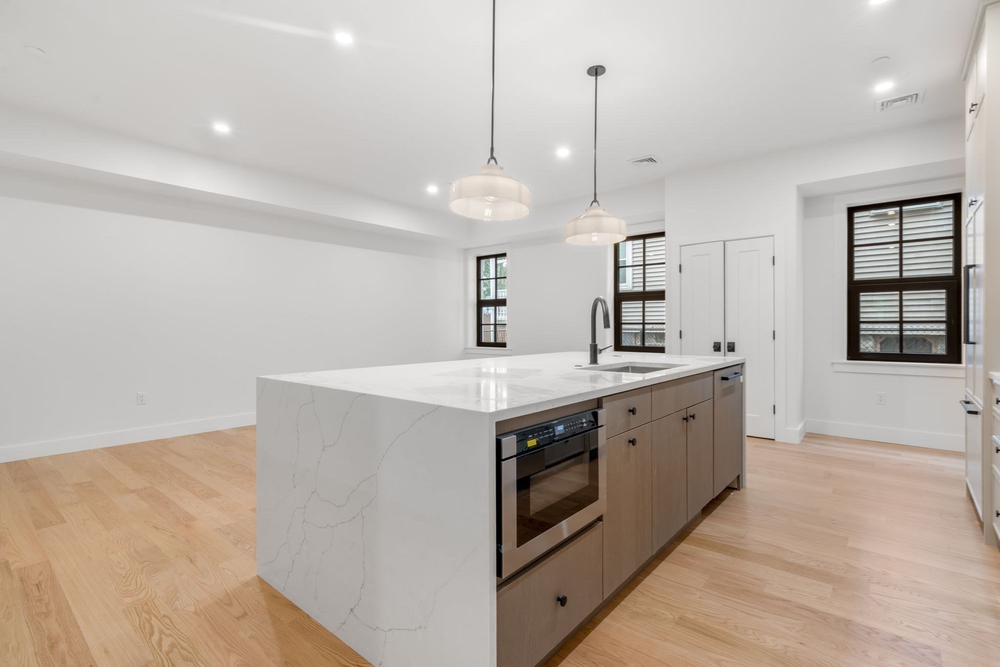 33 Pearl St. Unit 1, Dorchester, Boston, MA 02125 - Image 8