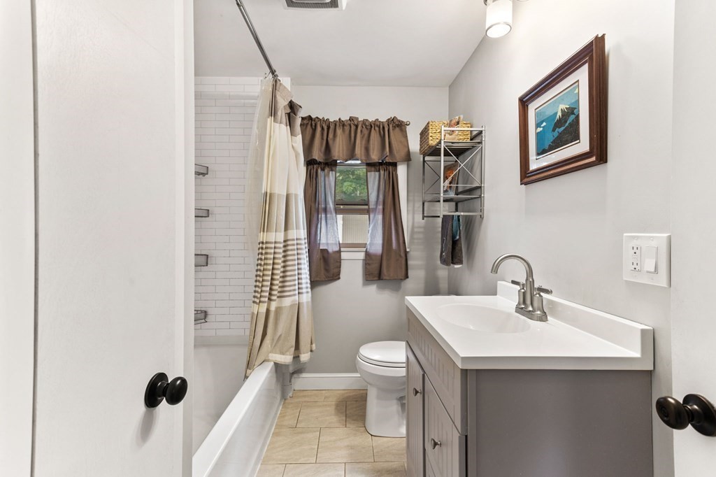 24 Western Ave, Beverly, MA 01915 - Image 6