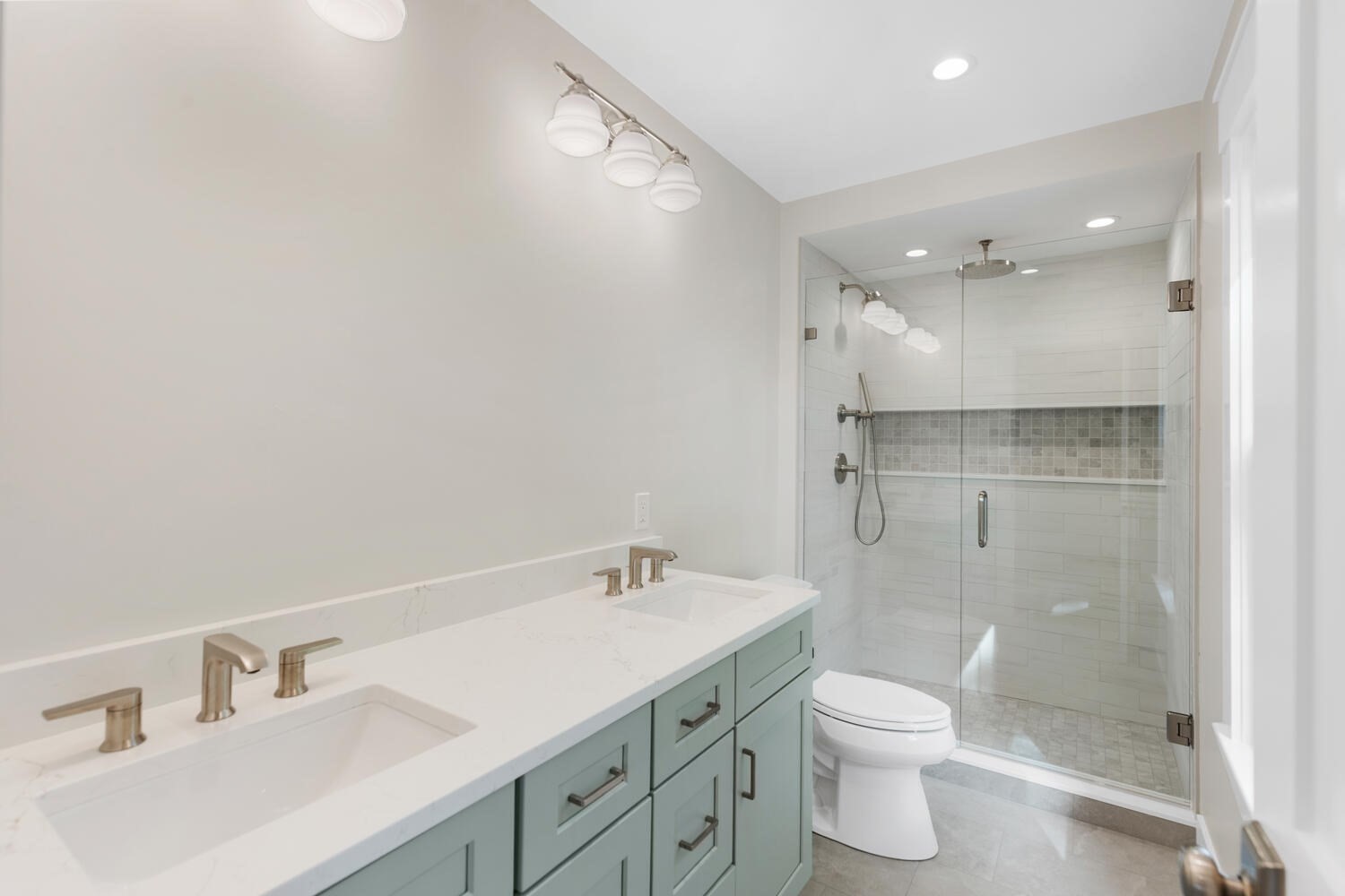 144 Dexter Ave, Watertown, MA 02472 - Image 17