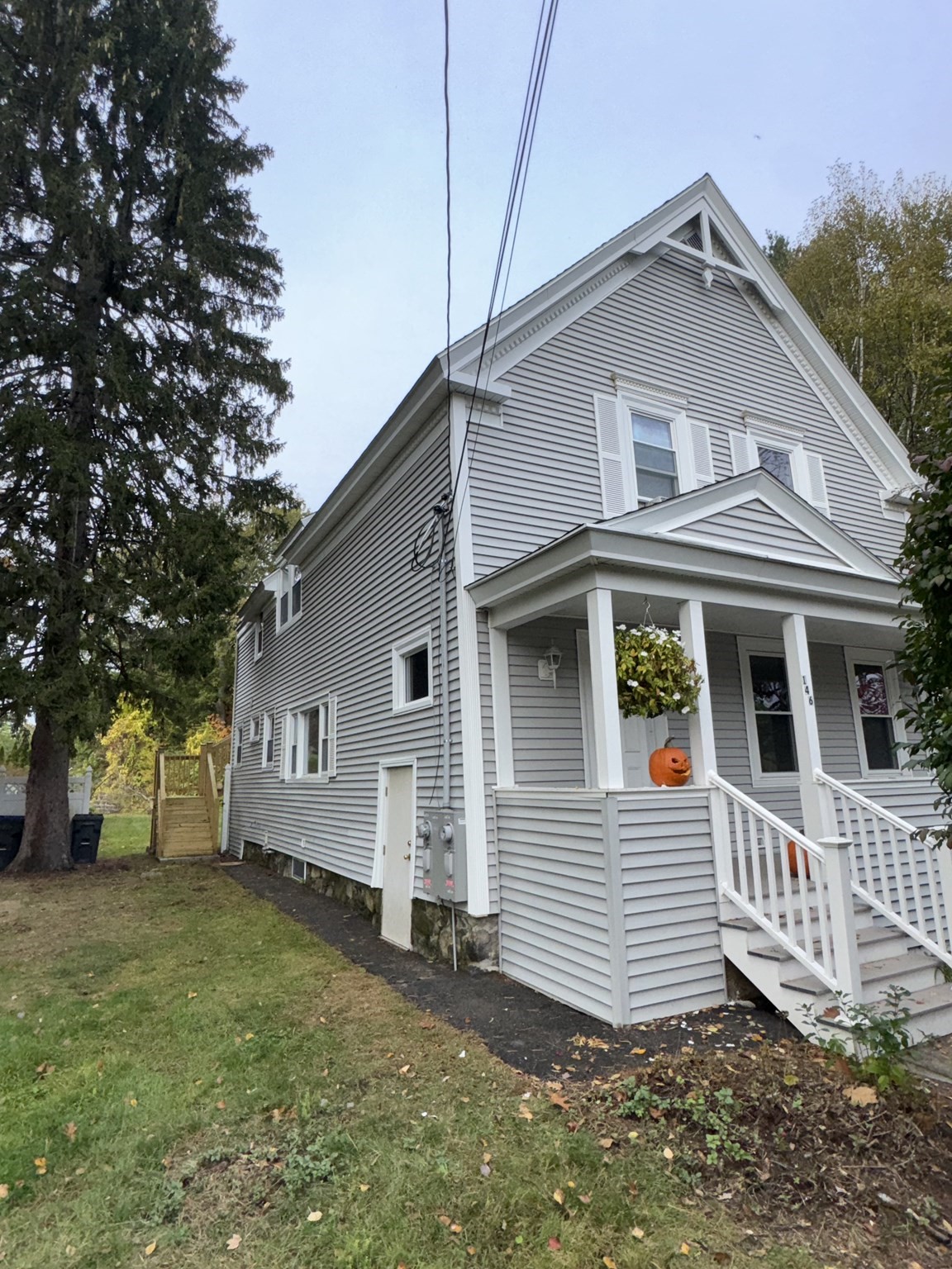 146 Hampshire Rd, Methuen, MA 01844