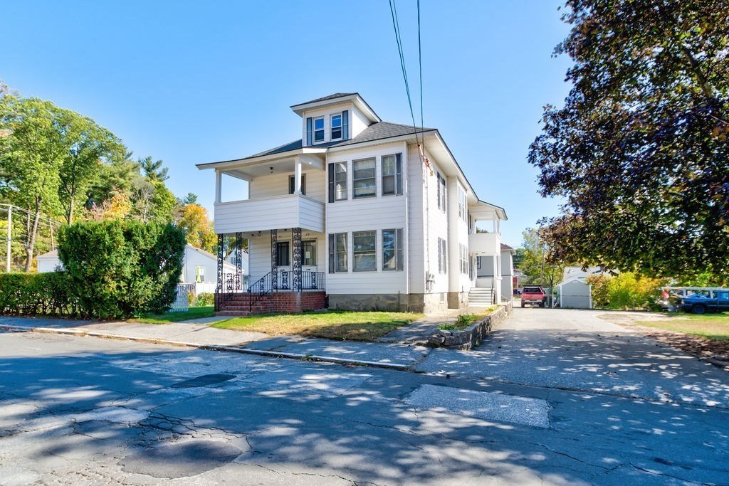 89 Larchwood Road, Methuen, MA 01844