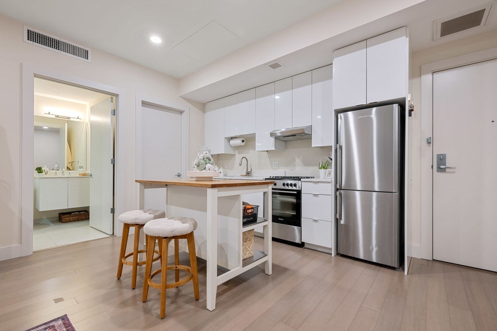 121 Portland Unit 605, West End, Boston, MA 02114 - Image 5
