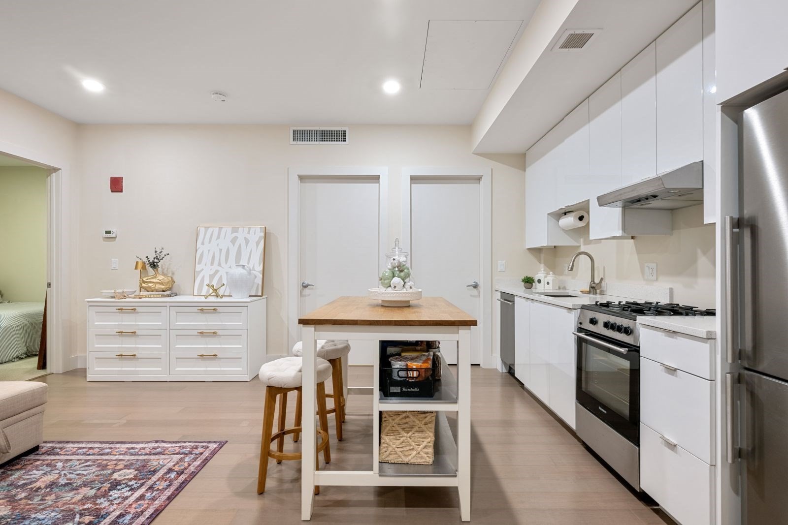 121 Portland Unit 605, West End, Boston, MA 02114 - Image 6