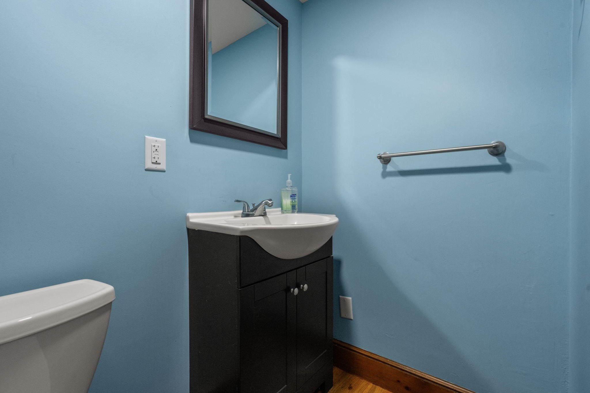 22 Harrington Road, Cambridge, MA 02140 - Image 11