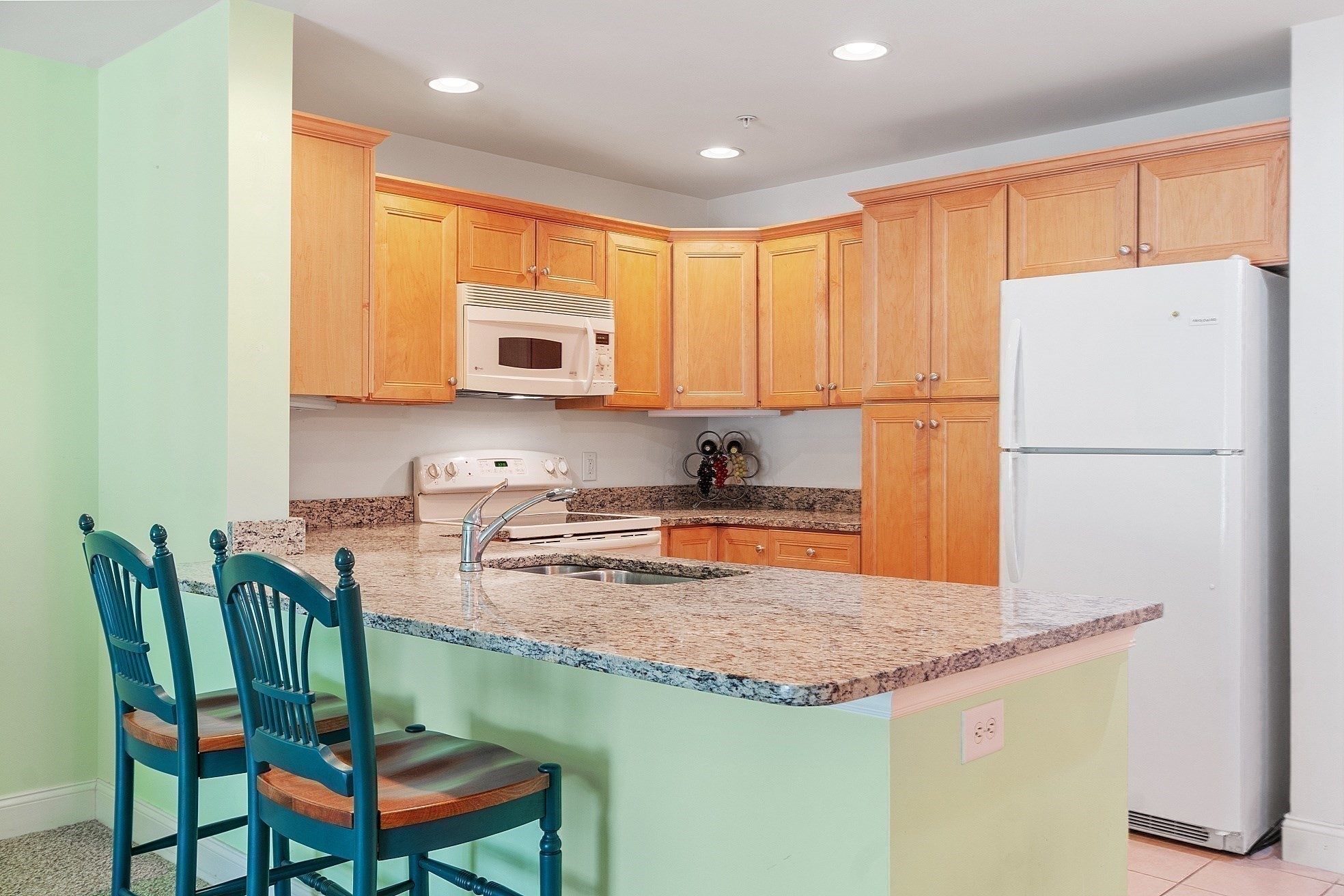 1117 Emerald Court Unit 1117, Tewksbury, MA 01876 - Image 12