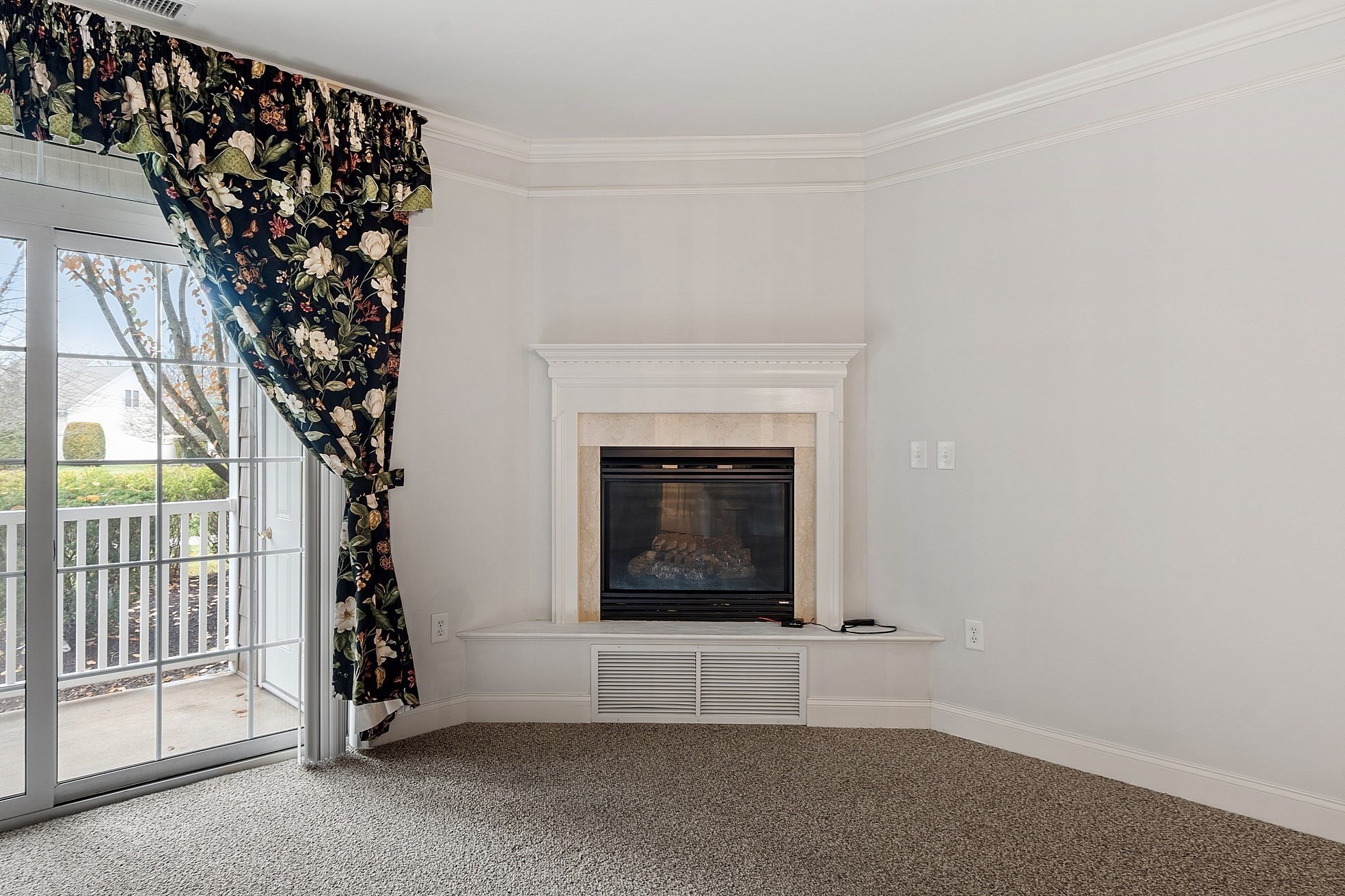 1117 Emerald Court Unit 1117, Tewksbury, MA 01876 - Image 17