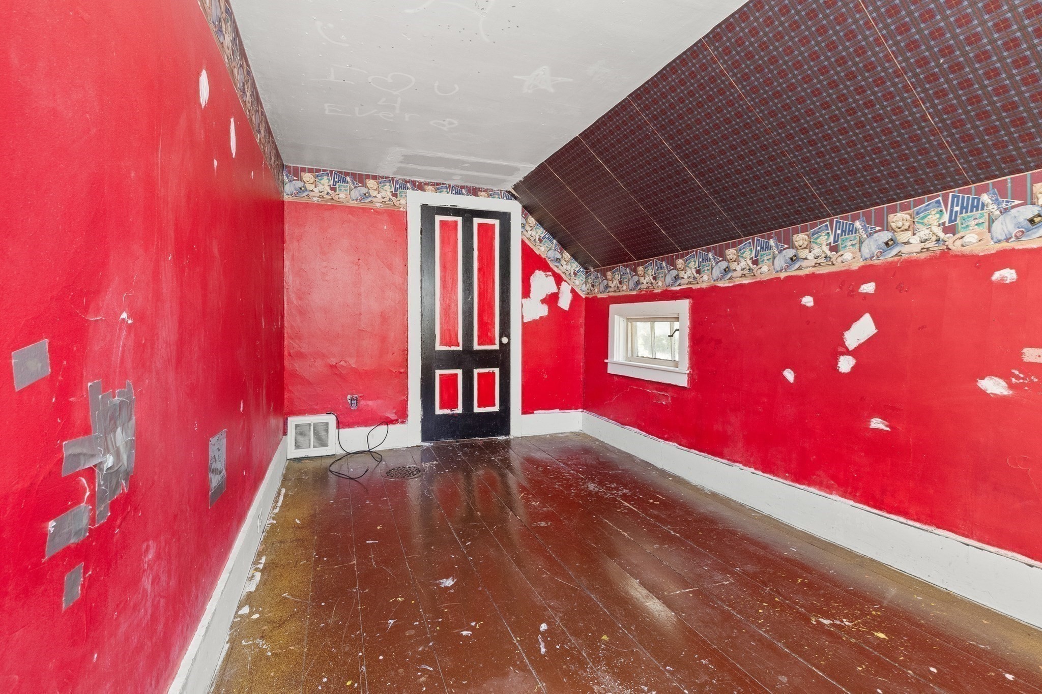 270 Elm  Street, Amesbury, MA 01913 - Image 18