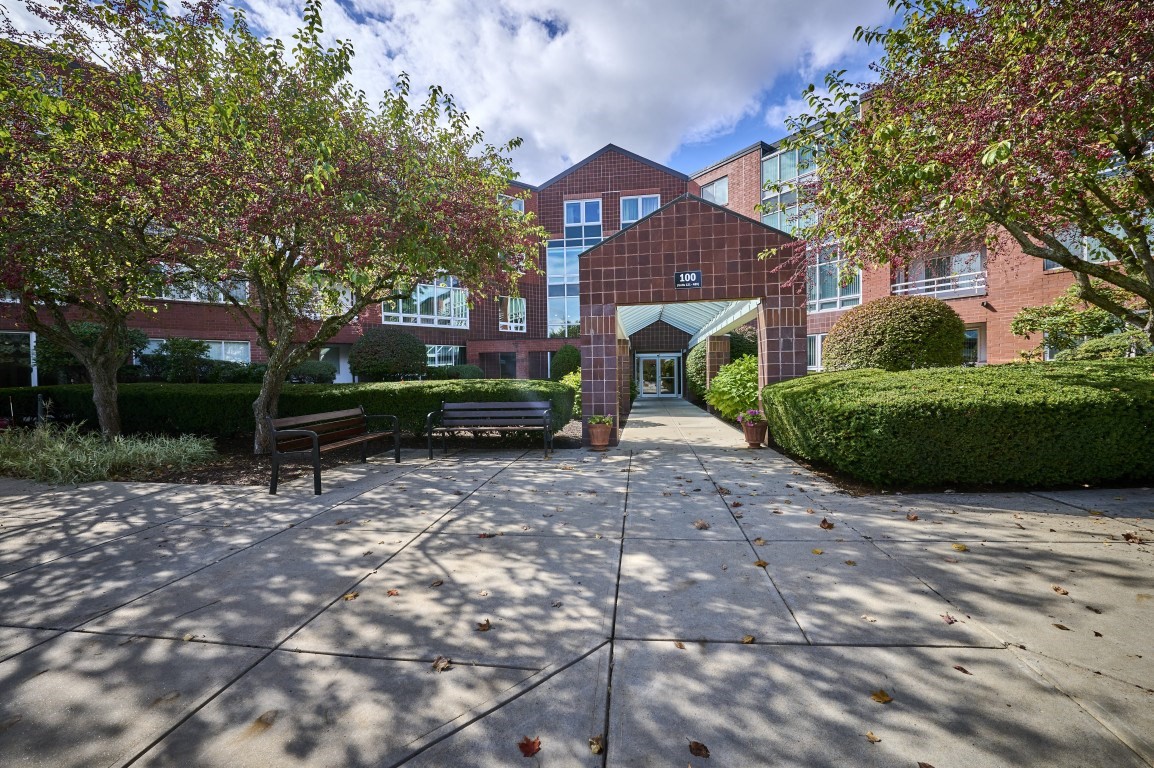 462 Place Ln Unit 462, Woburn, MA 01801