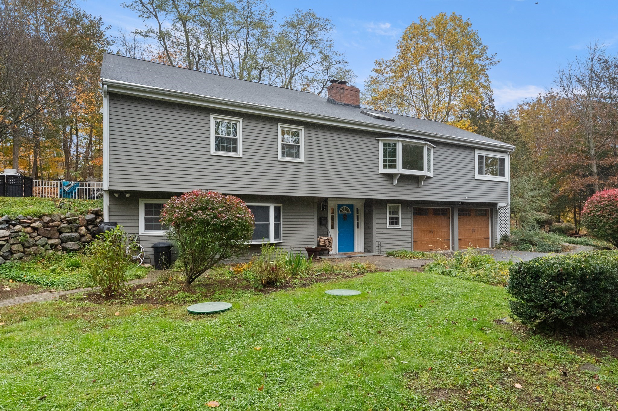 17 Topsfield Rd, Wenham, MA 01984