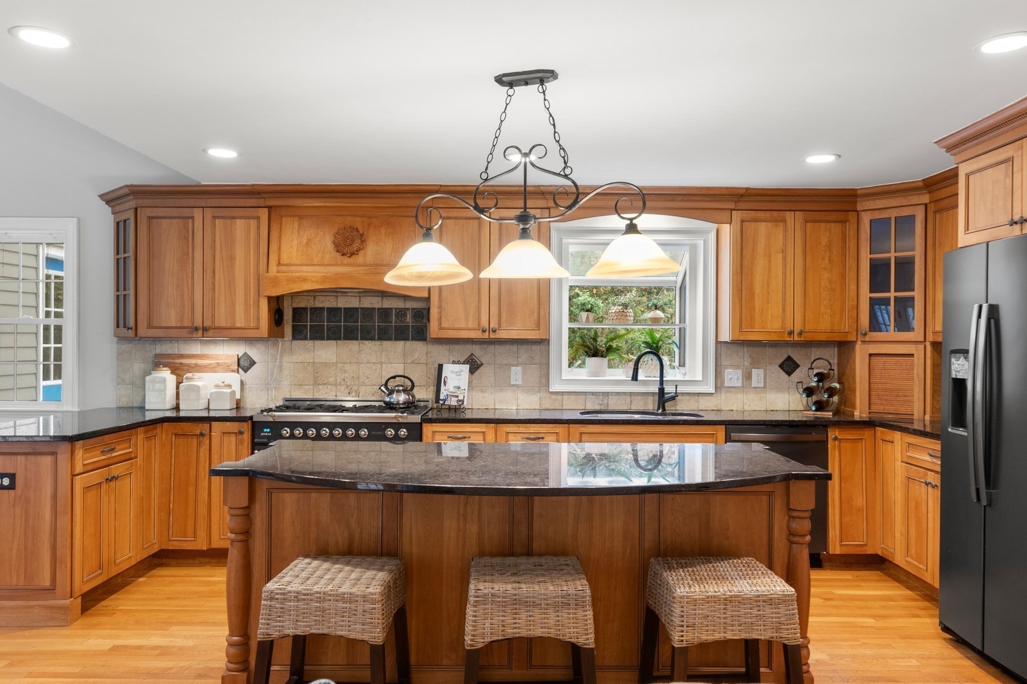 17 Topsfield Rd, Wenham, MA 01984 - Image 2