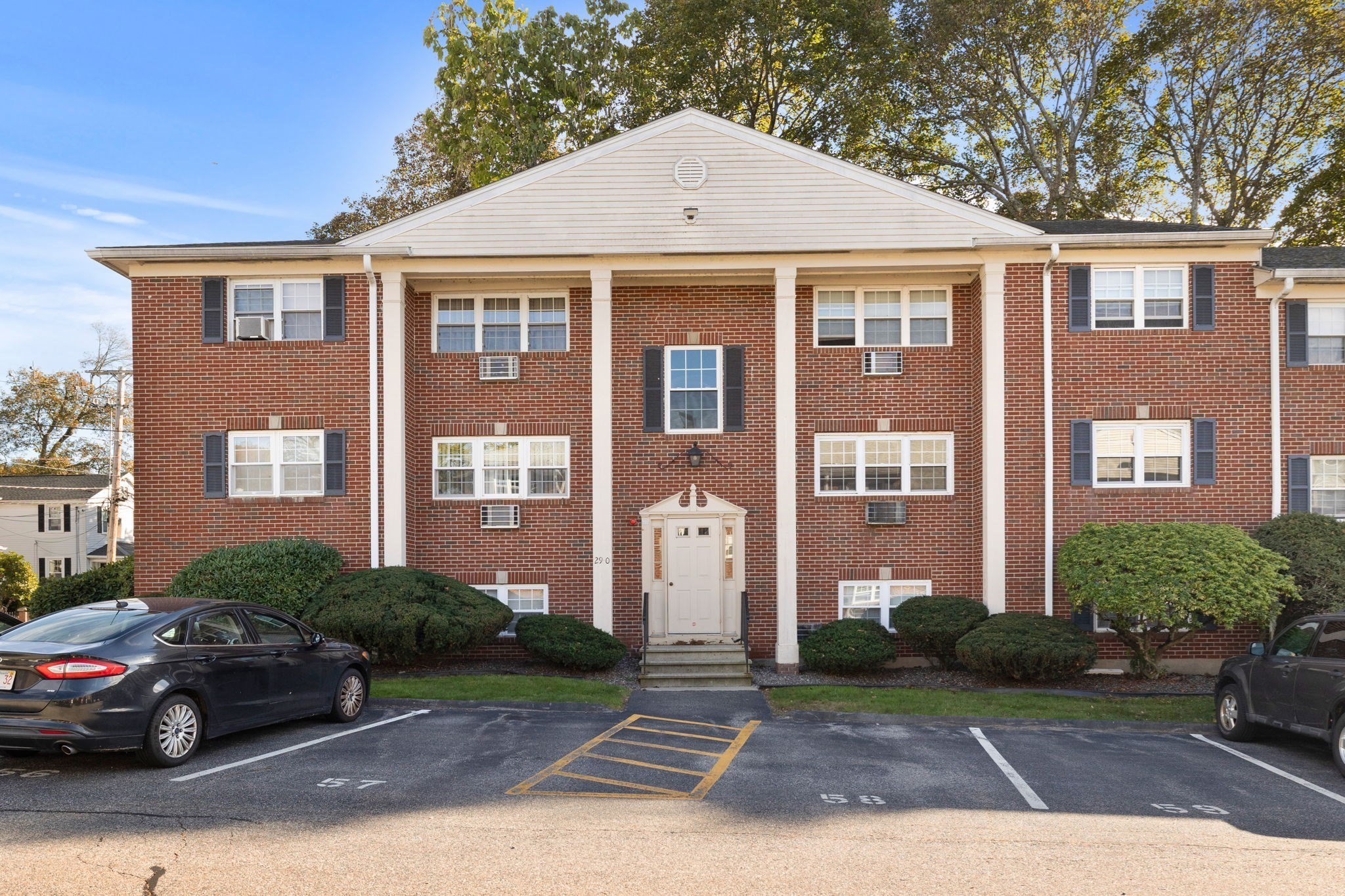 29 Arlington Road Unit 4, Woburn, MA 01801 - Image 2