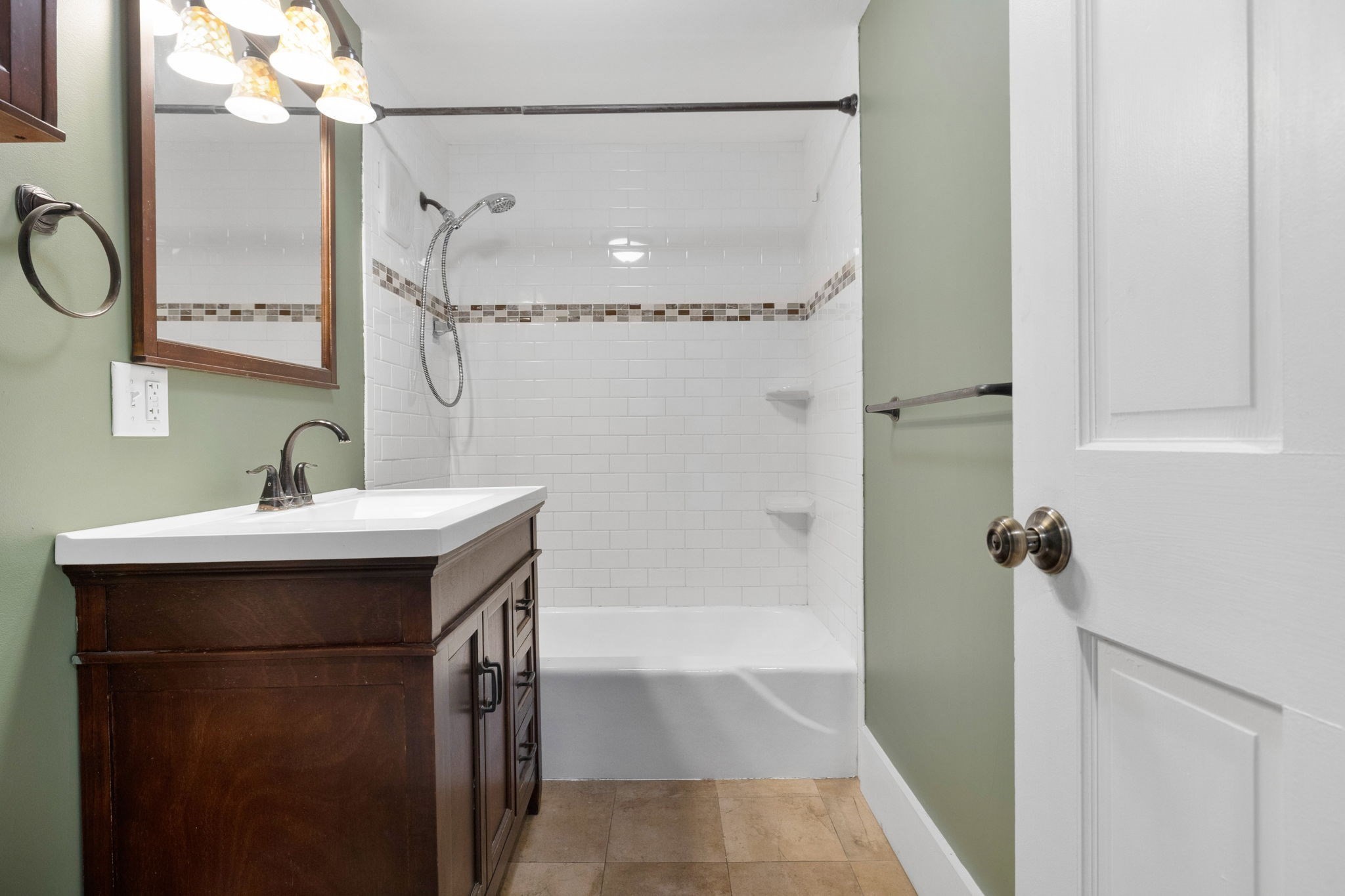 29 Arlington Road Unit 4, Woburn, MA 01801 - Image 11