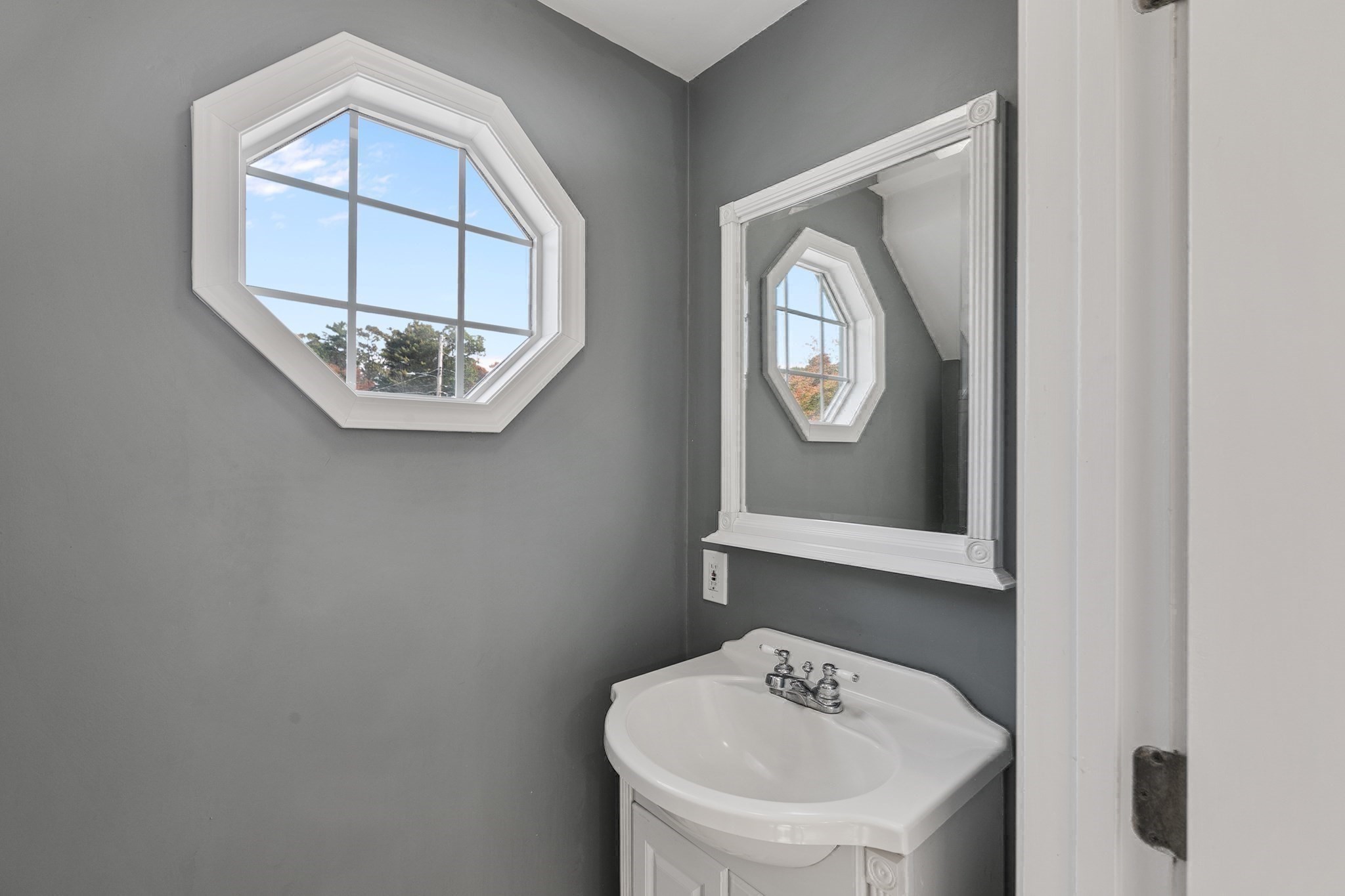 1 Violet Rd, Burlington, MA 01803 - Image 31