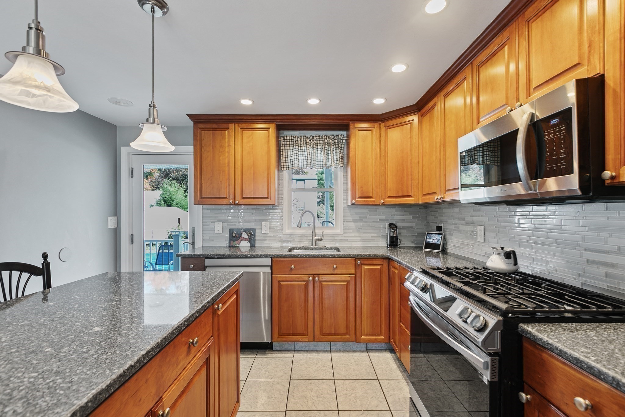 1 Violet Rd, Burlington, MA 01803 - Image 9