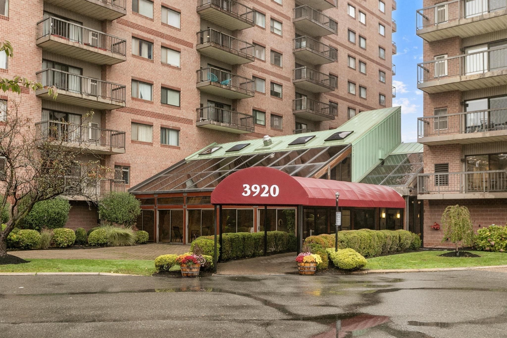 3920 Mystic Valley Pkwy Unit 620, Medford, MA 02155 - Image 2