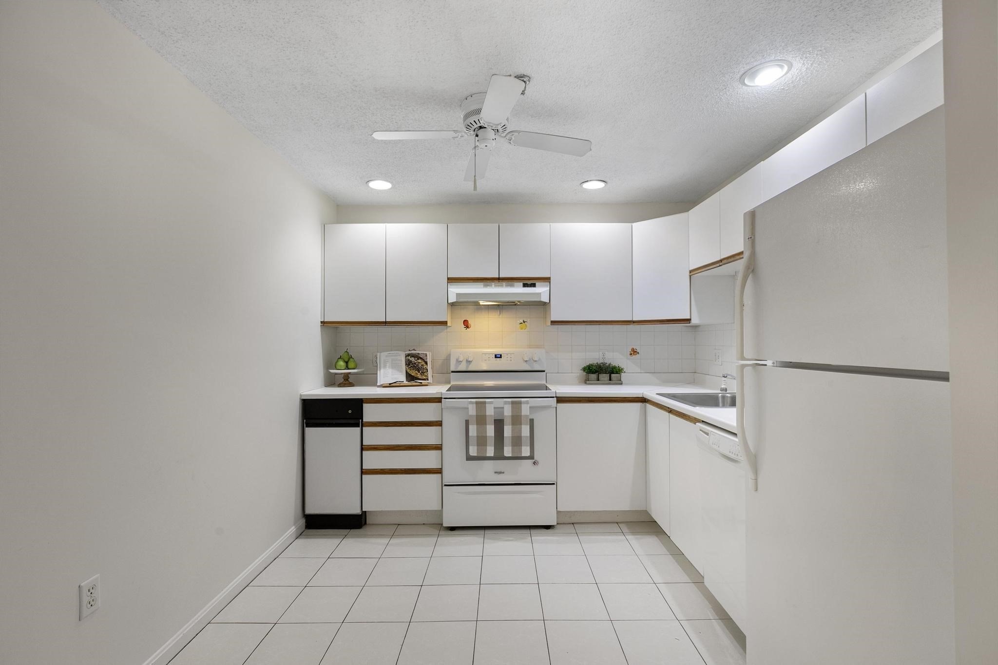 3920 Mystic Valley Pkwy Unit 620, Medford, MA 02155 - Image 4