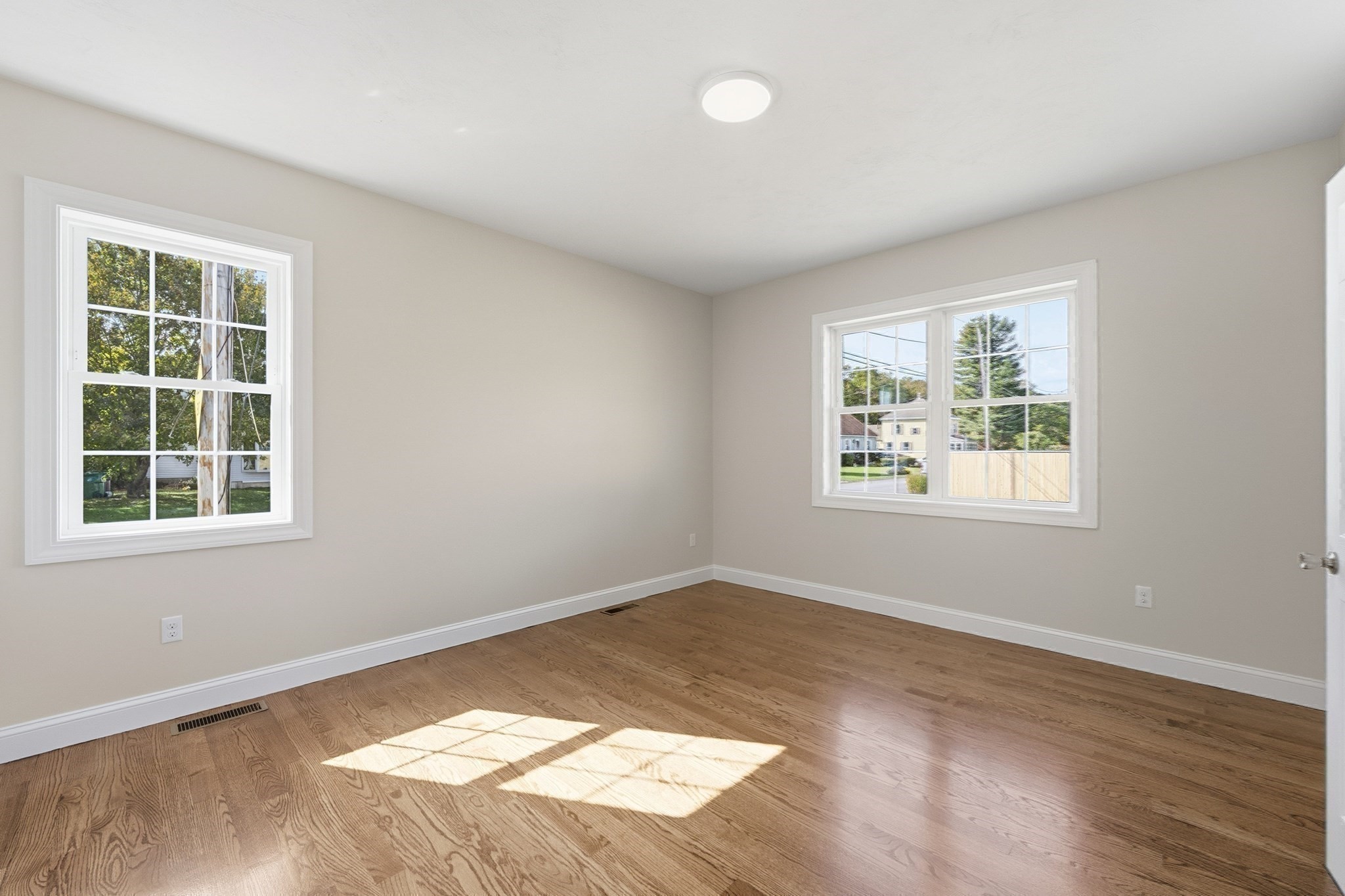20 Willow St, Clinton, MA 01510 - Image 16