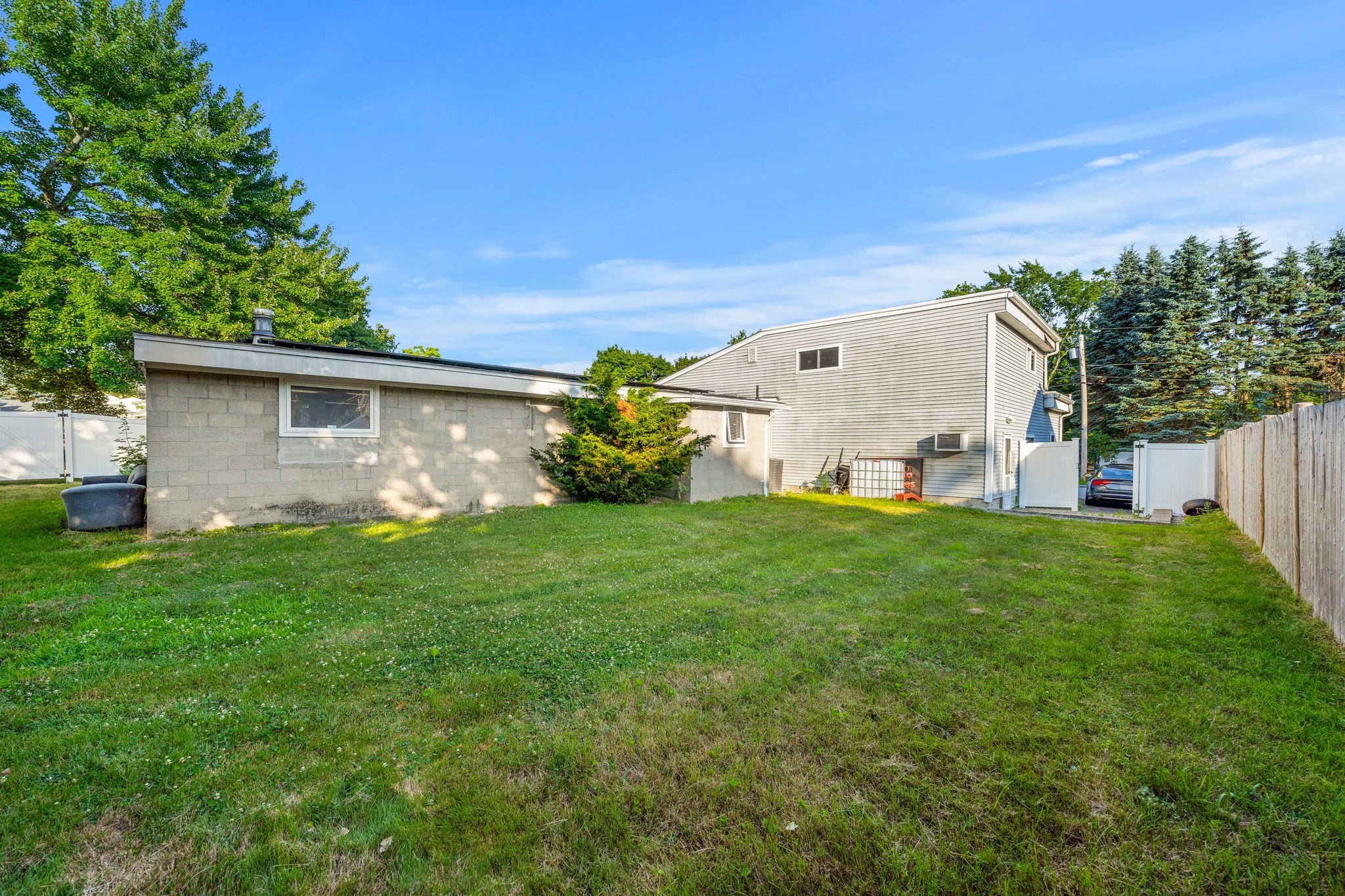 8 Marshall St, Methuen, MA 01844 - Image 5