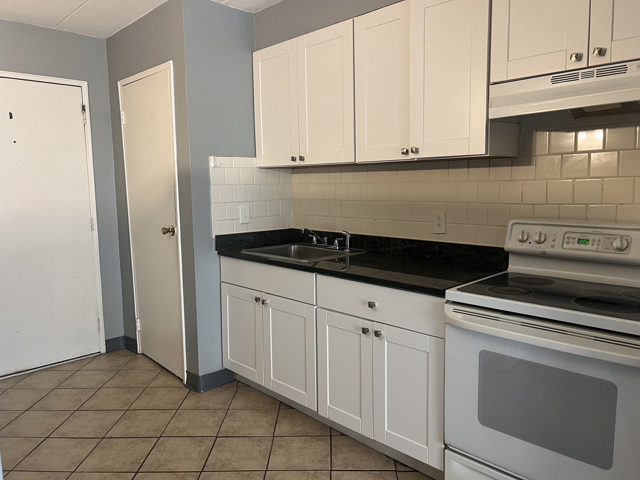 126 Beaver St Unit B-121, Framingham, MA 01702