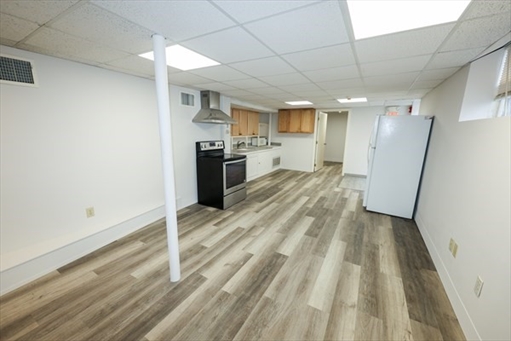 1026 Chestnut St, Apt B