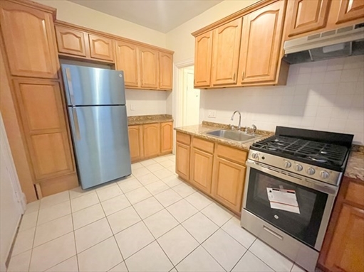 25 Mount Hood Rd, Apt 2