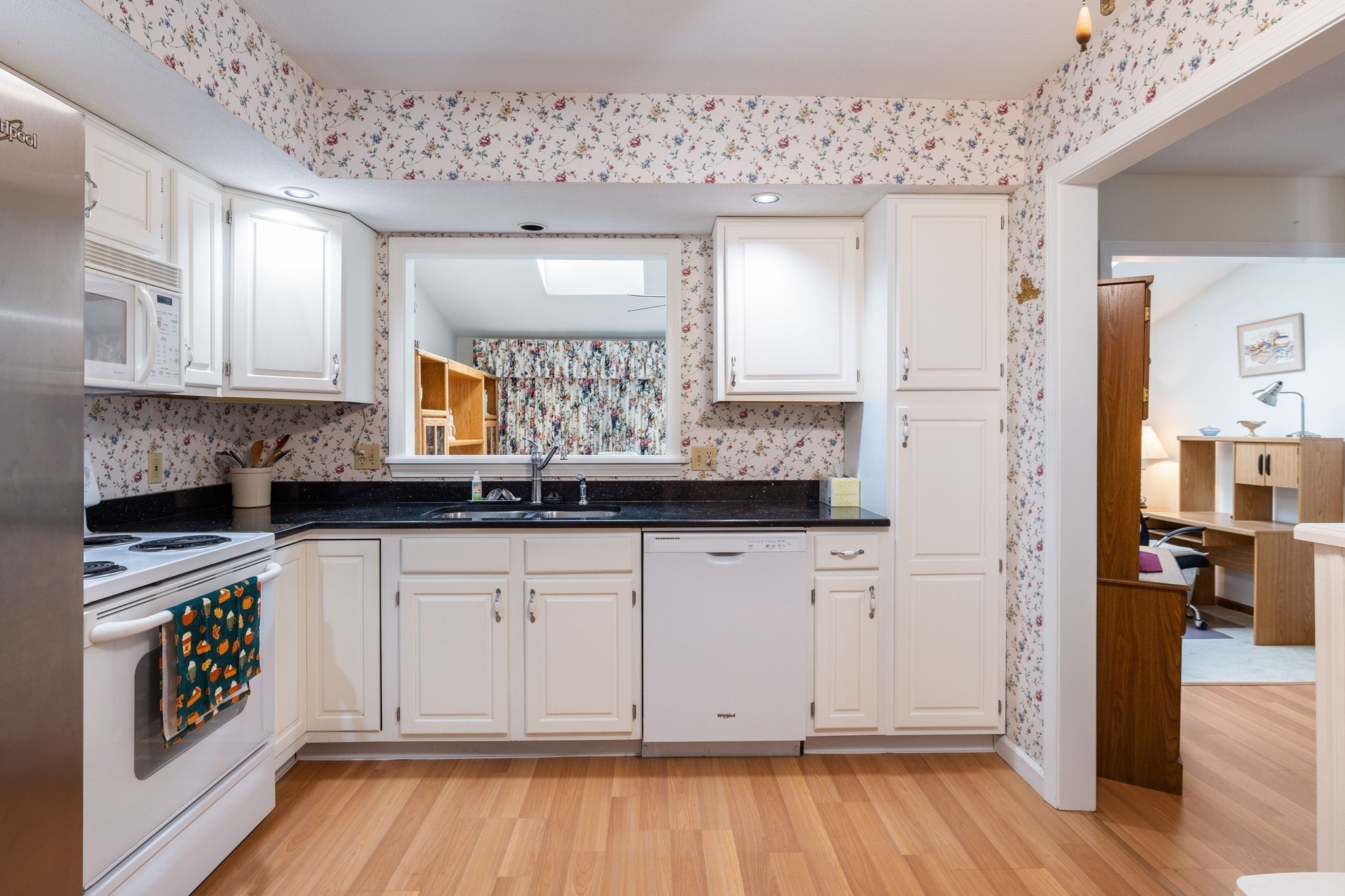 15 Castle Hill Rd. Unit B, Agawam, MA 01001 - Image 3