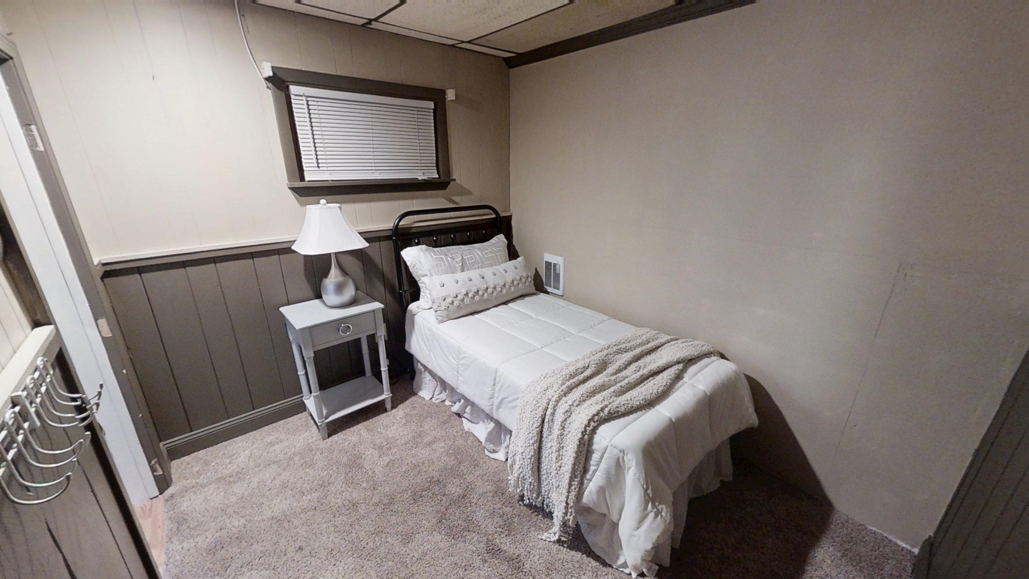 48 Pond St, Salem, NH 03079 - Image 29