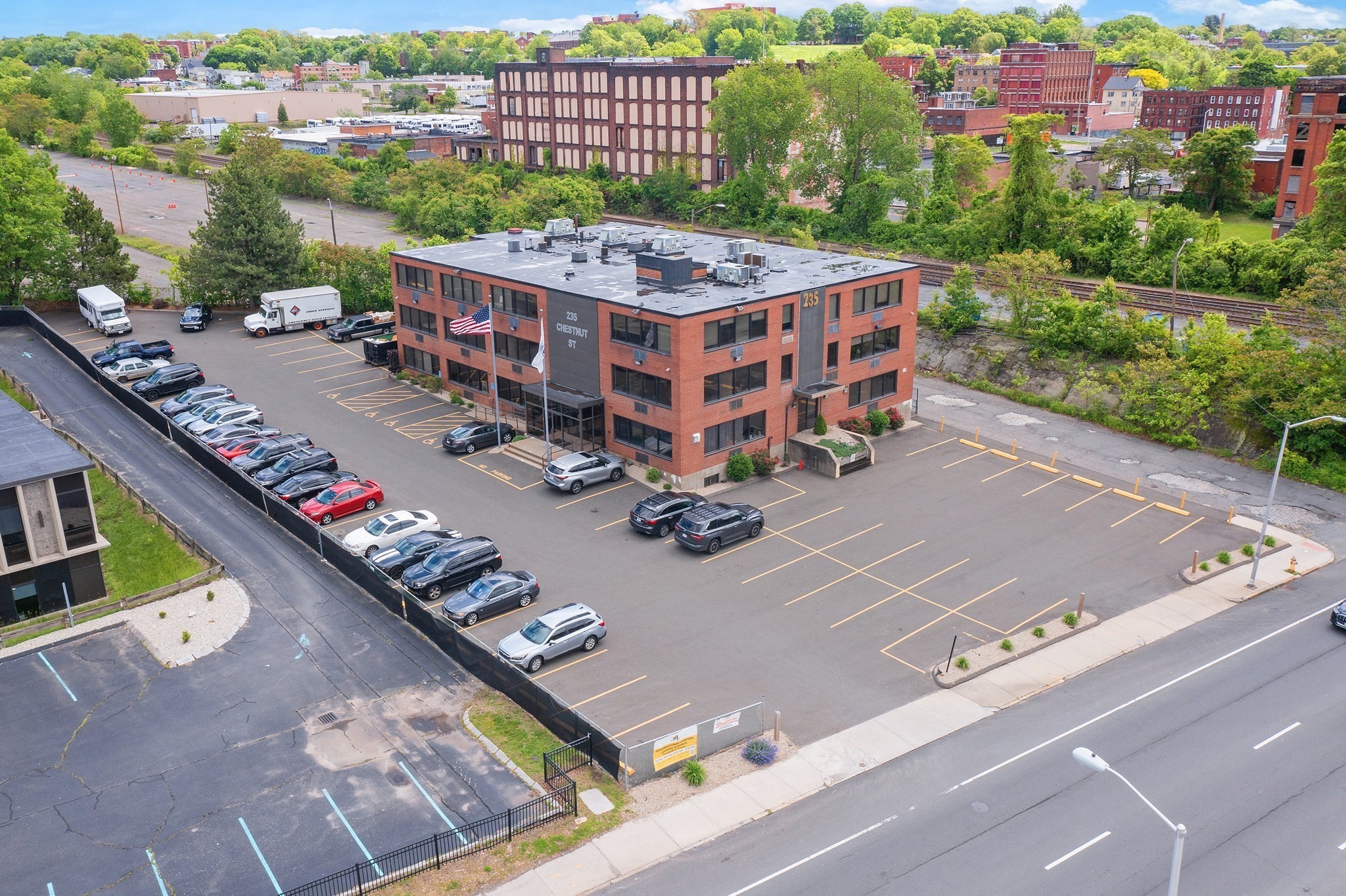 235 Chestnut St, Springfield, MA 01103 - Image 1