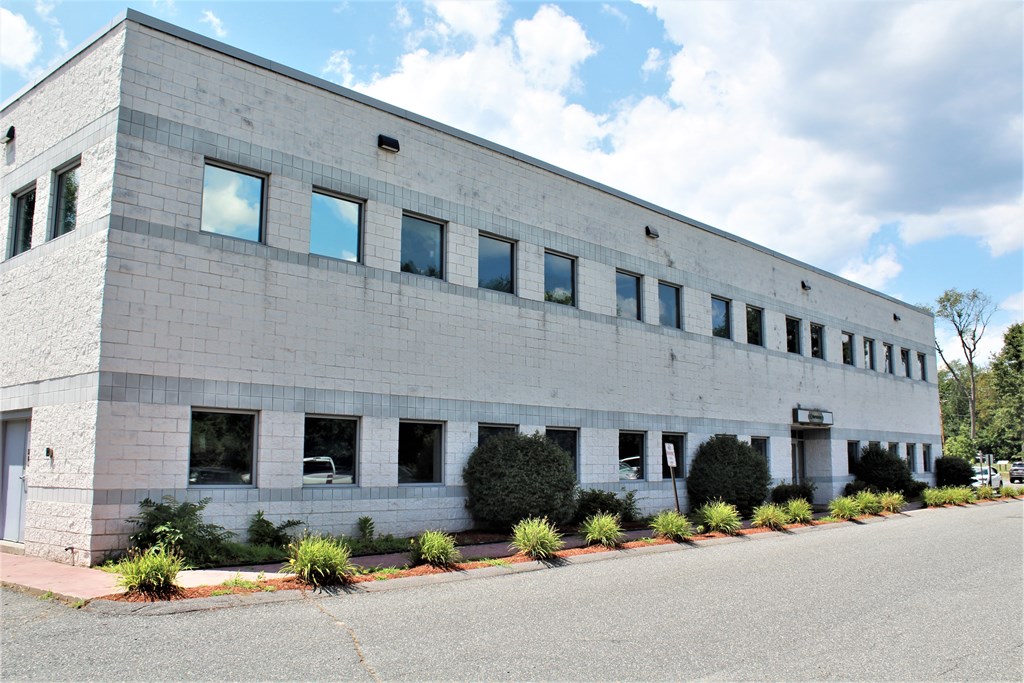 55 Sumner St, Milford, MA 01757 - Image 3