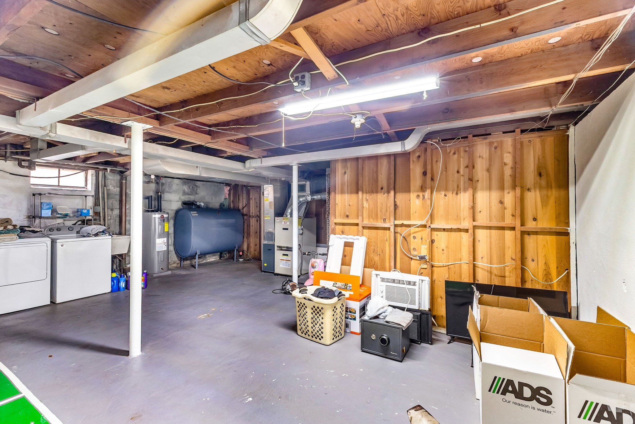 101 Regal St, Springfield, MA 01118 - Image 25