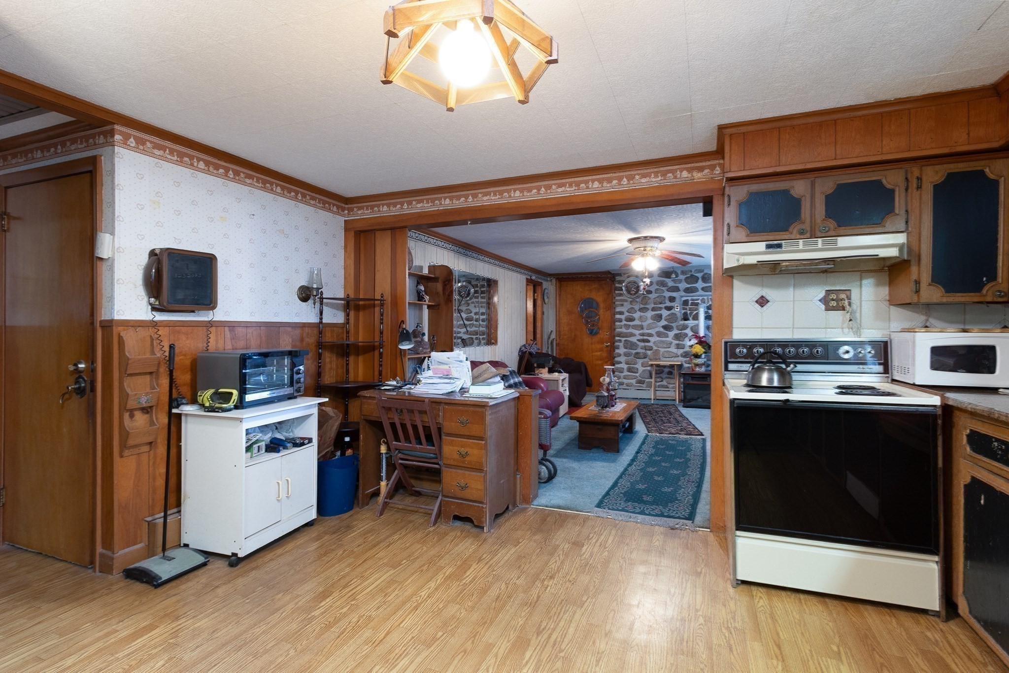 216 Fiske St, Southbridge, MA 01550 - Image 13