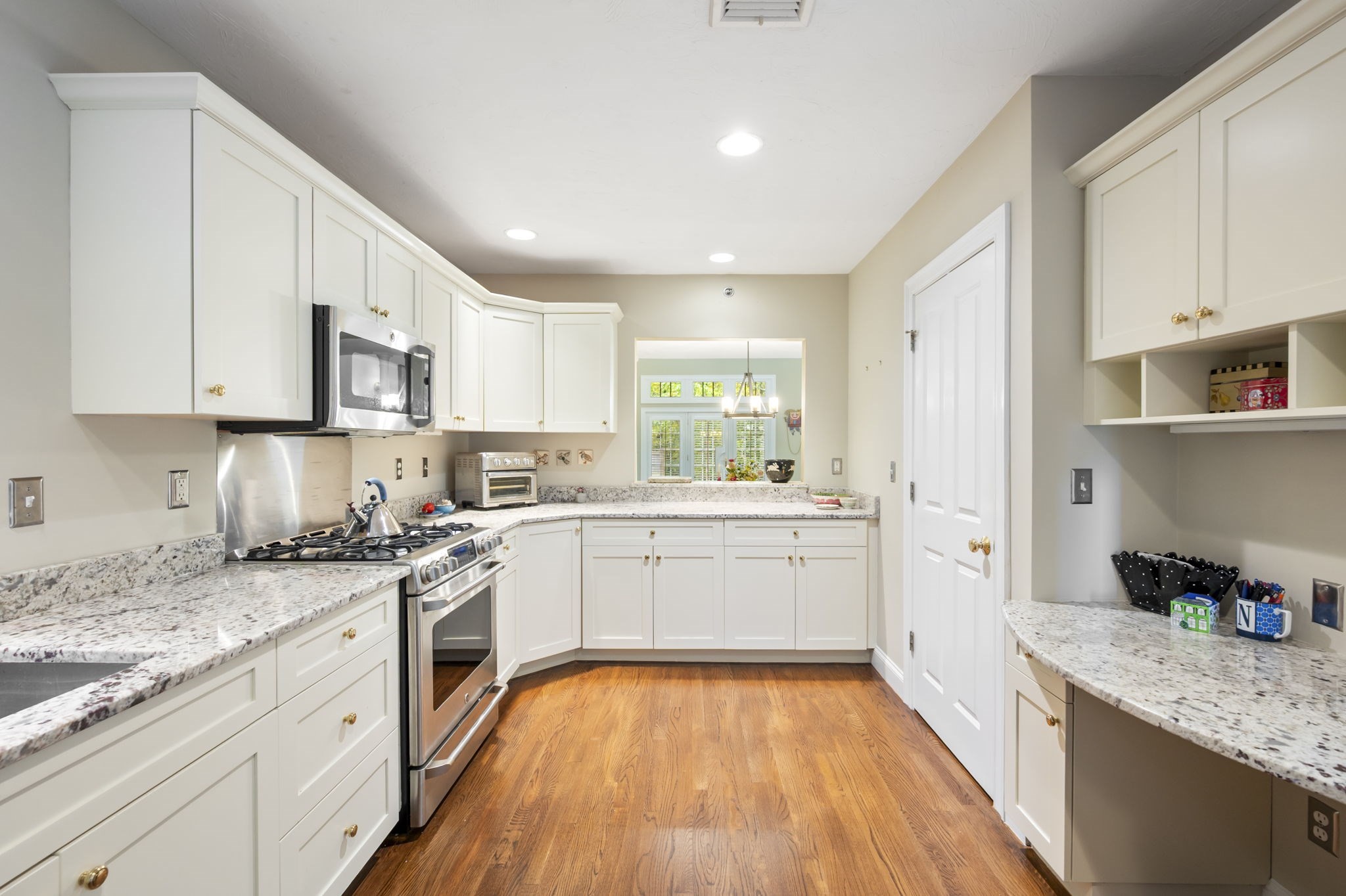 18 Whiting Lane Unit 18, Hingham, MA 02043 - Image 8